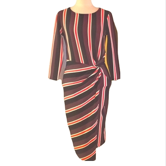 Socialite Multicolored Dress - Picture 2 of 15